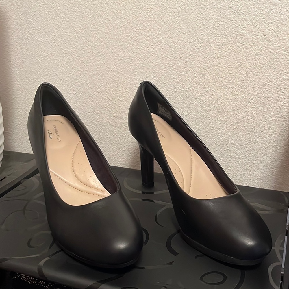 Cute black heels